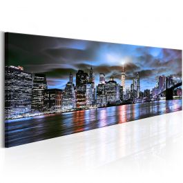 Canvas Print - NYC: City Lighthouse